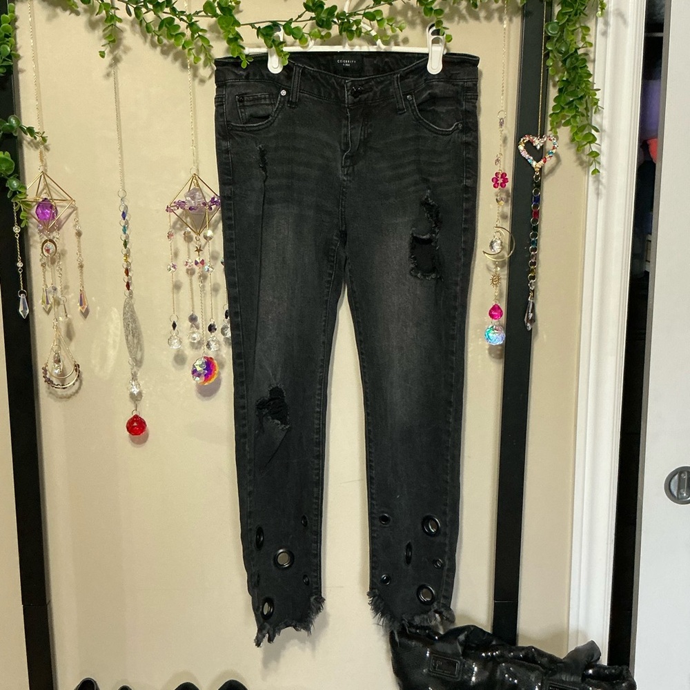 Celebrity pink jeans.